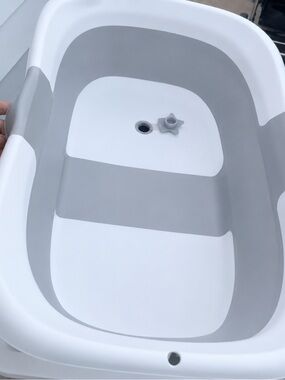 Gray & White Baby Bath Tub - Foldable Infant Bath